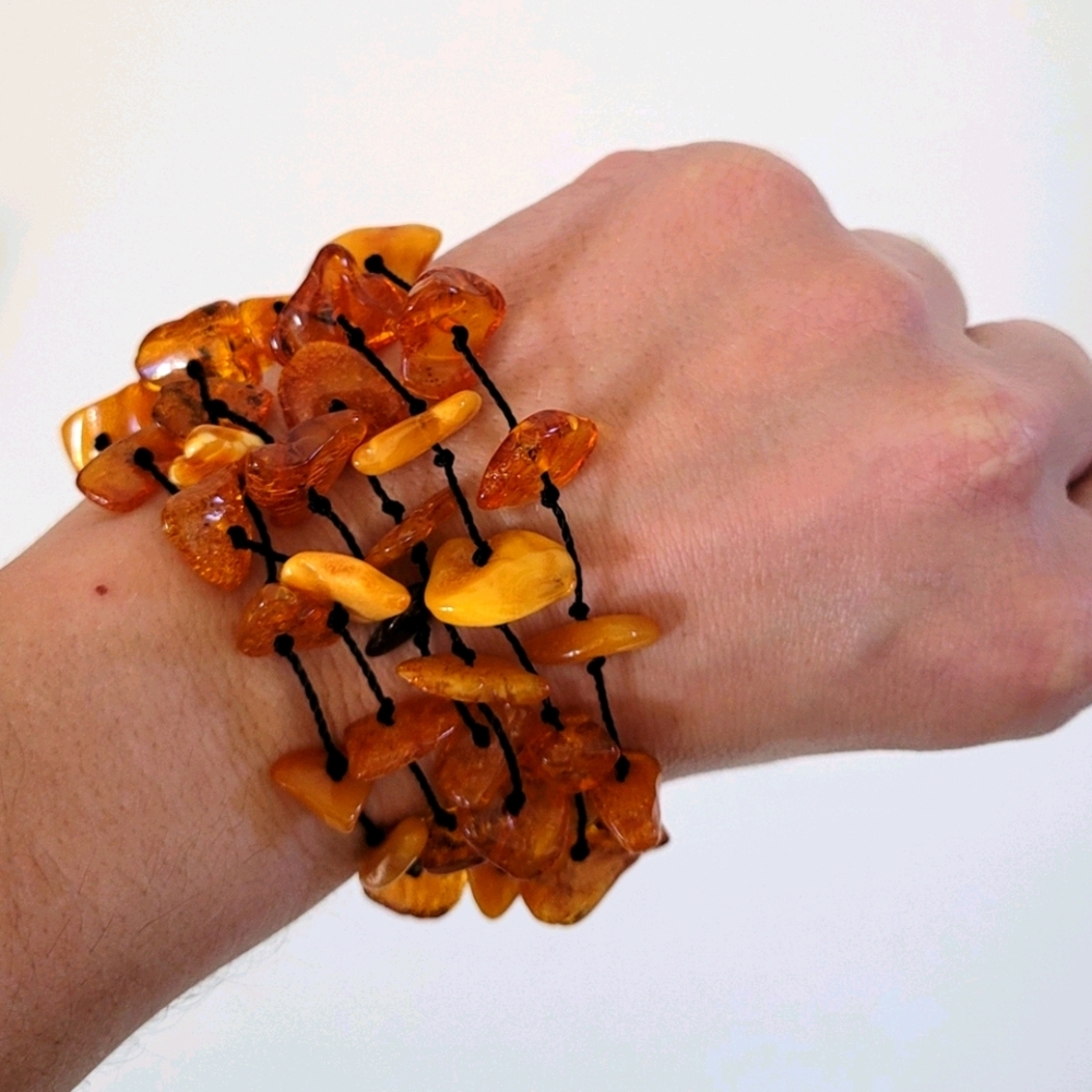 NWOT Amber bracelet